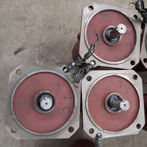 上海上自儀揚(yáng)州華通電動裝置三相異步電機(jī)YDF-322-4 3.0KW 電動機(jī)4級電機(jī)